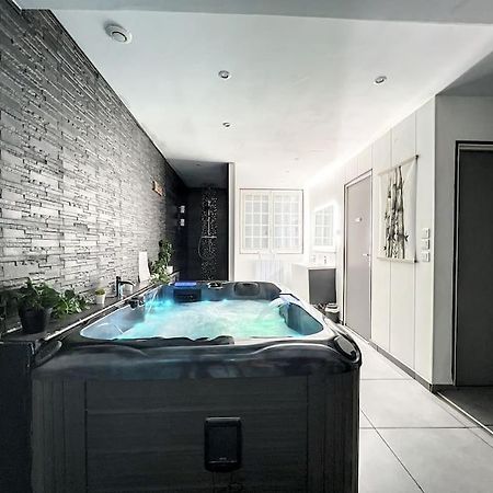 Dream Loft Jacuzzi - Sauna Brest Bagian luar foto