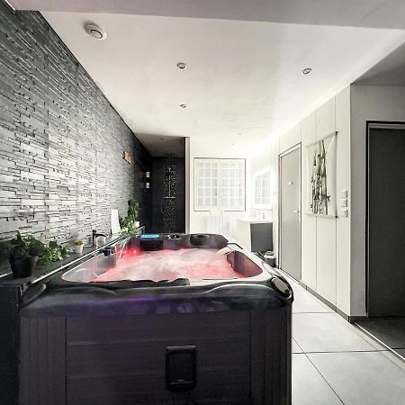 Dream Loft Jacuzzi - Sauna Brest Bagian luar foto