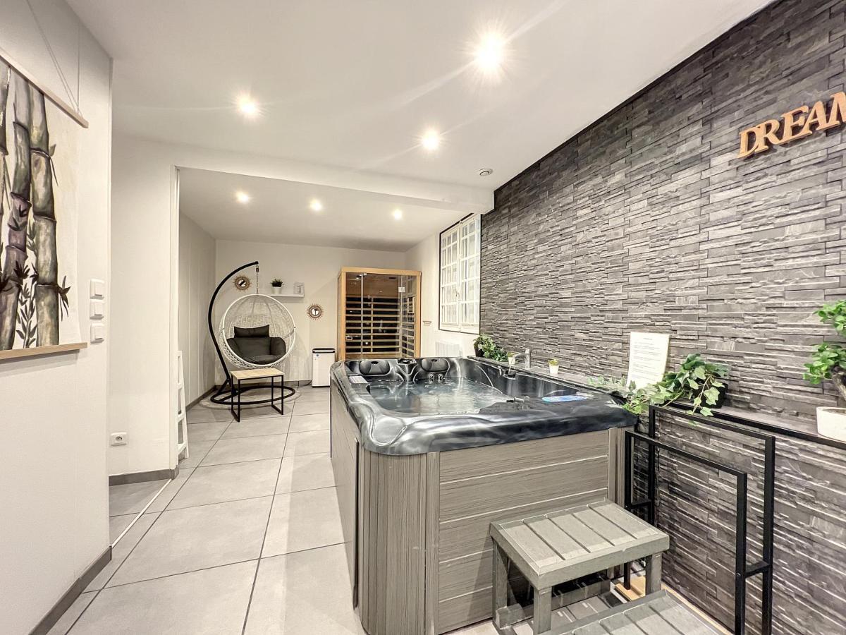 Dream Loft Jacuzzi - Sauna Brest Bagian luar foto